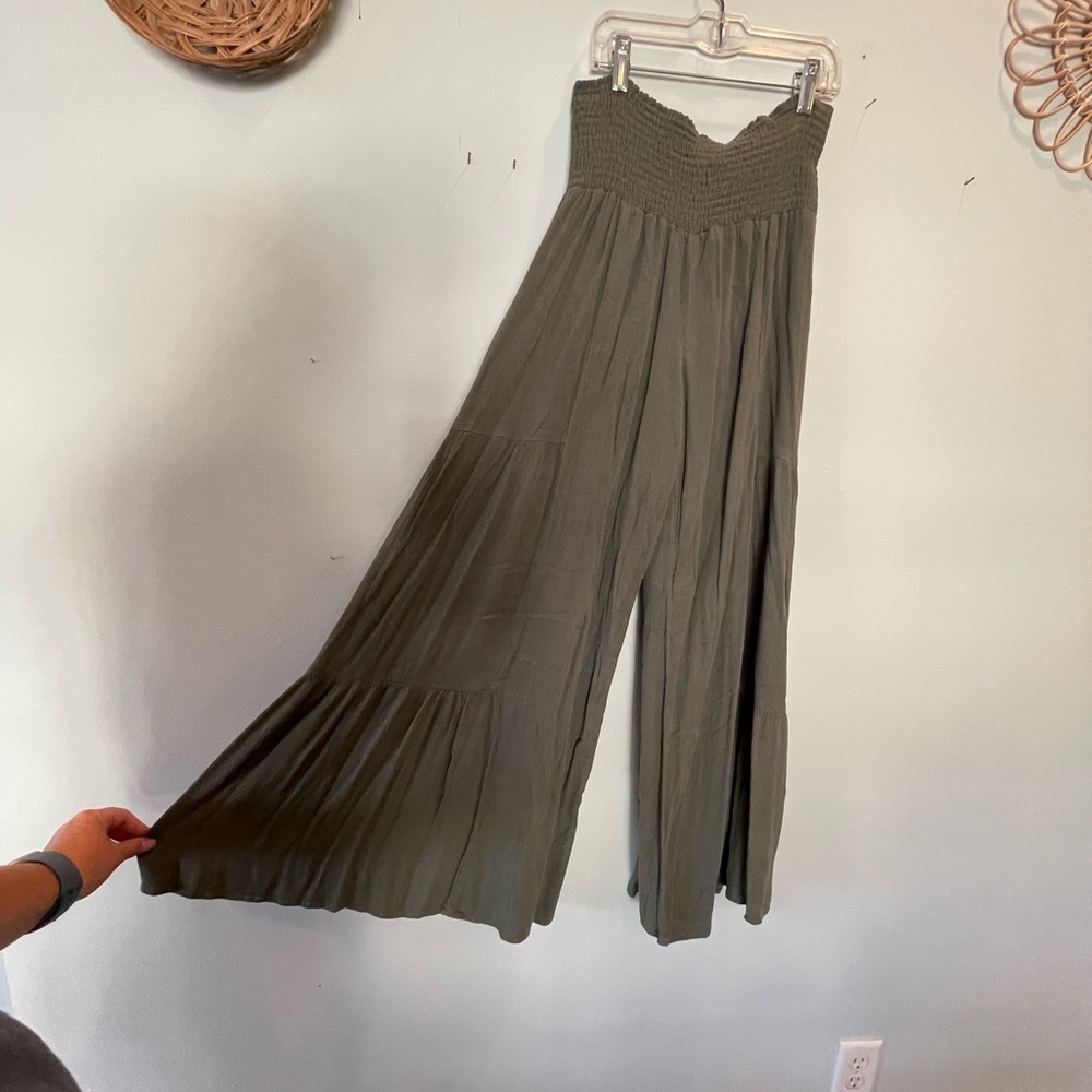 Army green flowy pants